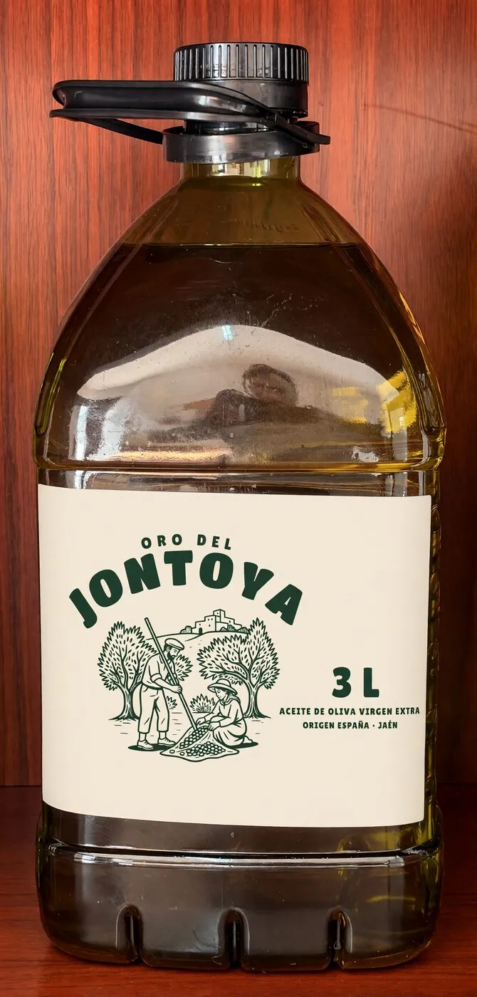 Garrafa de 3 L de Oro del Jontoya con la etiqueta crema